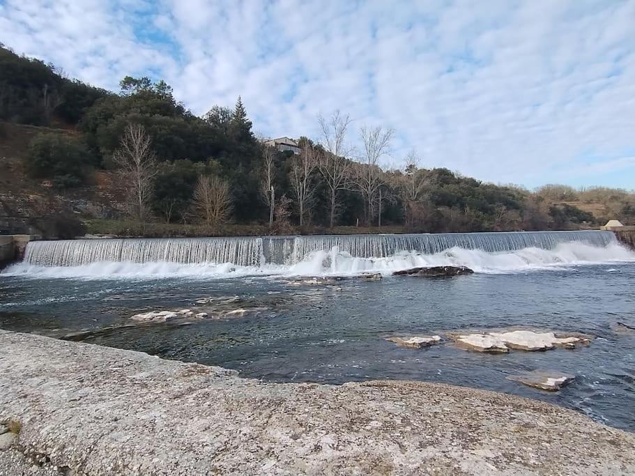 Lou Caladou Gite En Pierre Avec Bain A Remous Vallon-Pont-dʼArc Exteriör bild